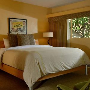 King Room Garden View